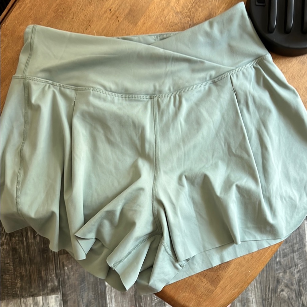 Yogalicious Lux Meredith Short